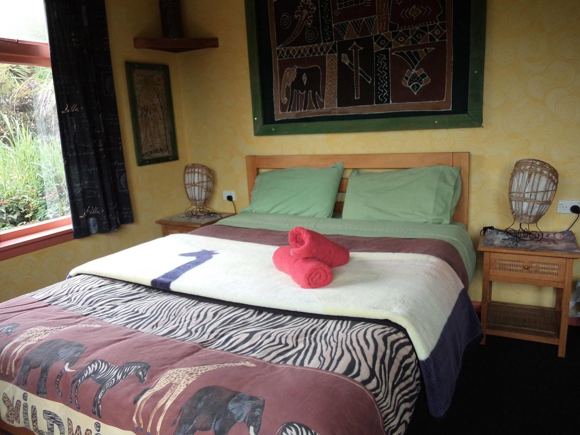 โกลบอล วิลเลจ ทราเวลเลอร์ ลอดจ์ Hostel เกรย์เมาท์ ภายนอก รูปภาพ A bedroom at the lodge